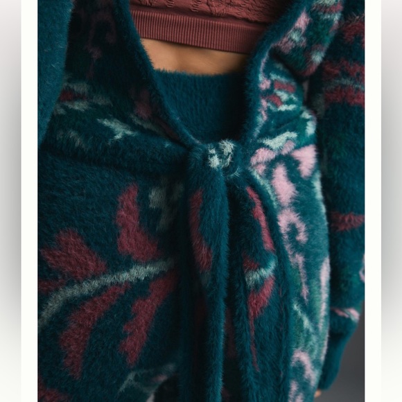 ✨ Anthropologie Open-Back Sweater Top Sz LP - Picture 4 of 5